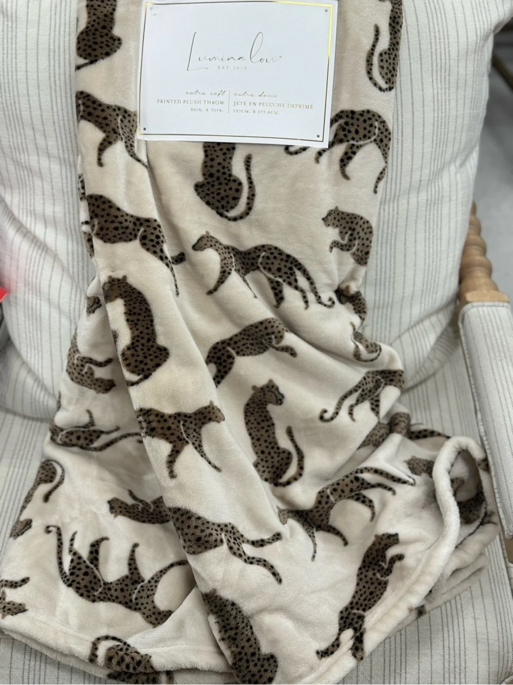 Cheetah Print Plush Throw Blanket in Beige and Brown